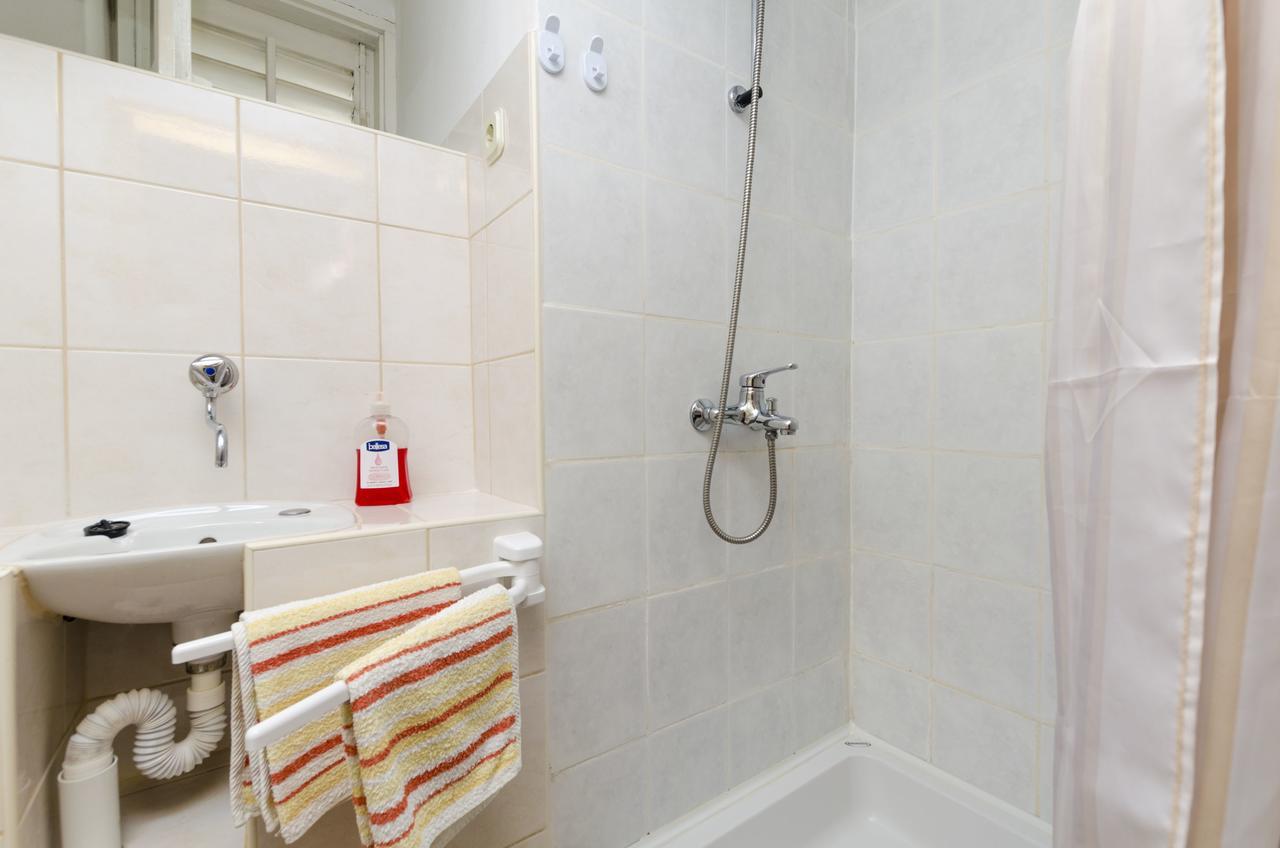 Apartments Visnja พรีมอชเตน ภายนอก รูปภาพ
